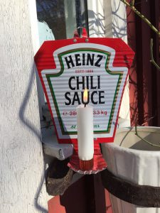 Lampett av Heinz chili sauce.